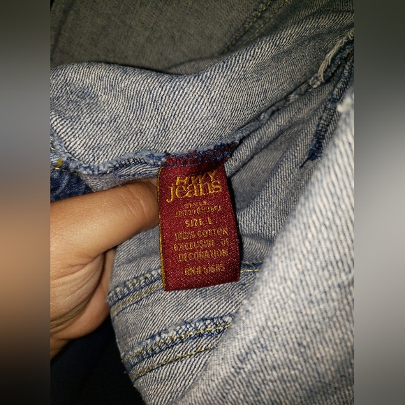 Cropped Denim Jean Jacket - Picture 3 of 5